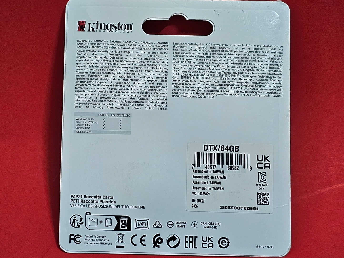 Kingston 64GB USB 3.2 Gen 1 DataTraveler Exodia Flash Drive - NEW!