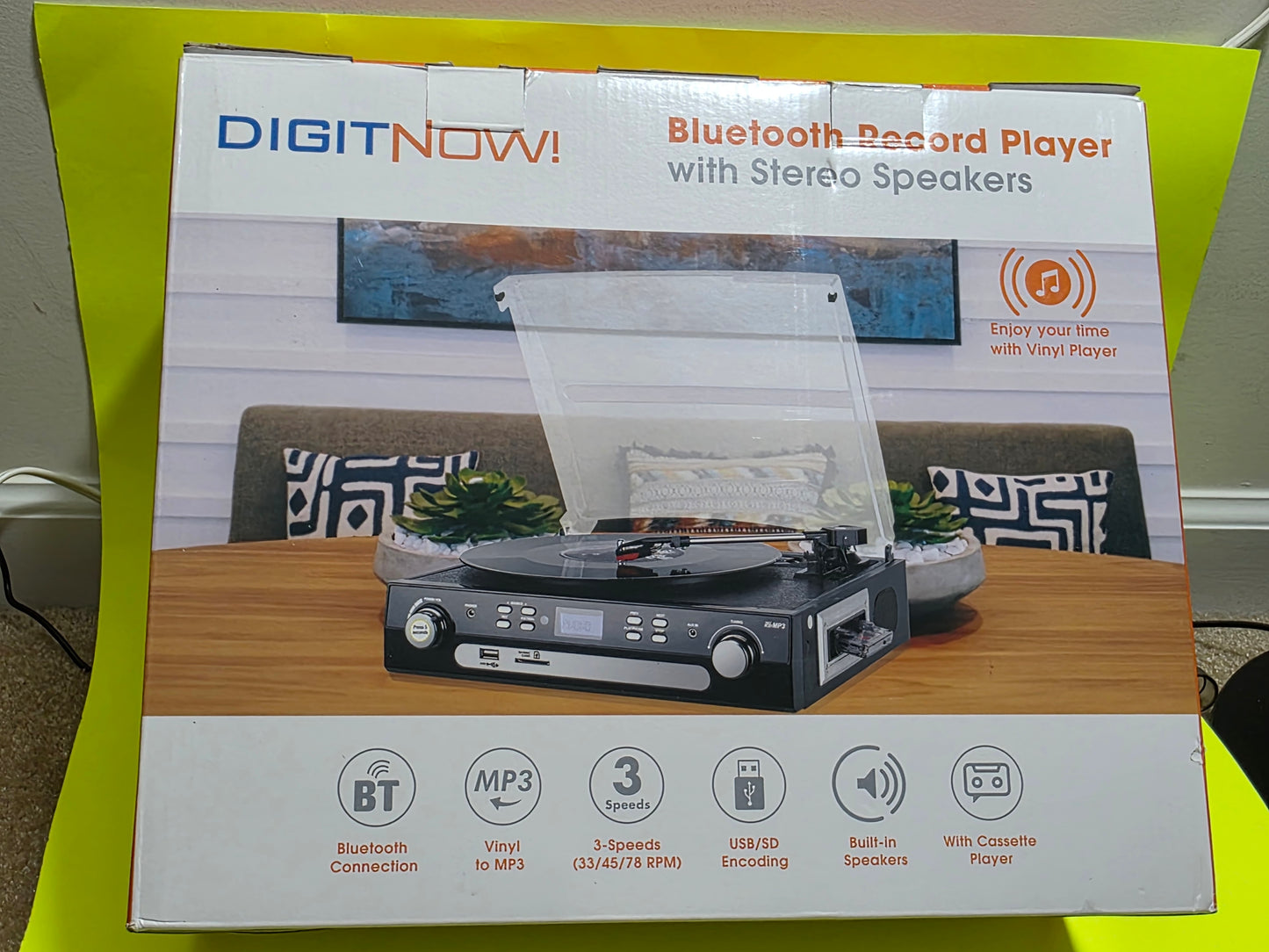 DIGITNOW Bluetooth Record Player ā 3-Speed Turntable with Built-in Speakers
