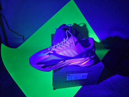 Yeezy Boost 700 Wave Runner - Size 10M - OG All - UV Authenticated - 🔥