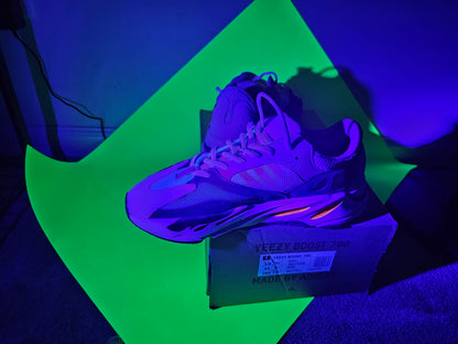 Yeezy Boost 700 Wave Runner - Size 10M - OG All - UV Authenticated - 🔥