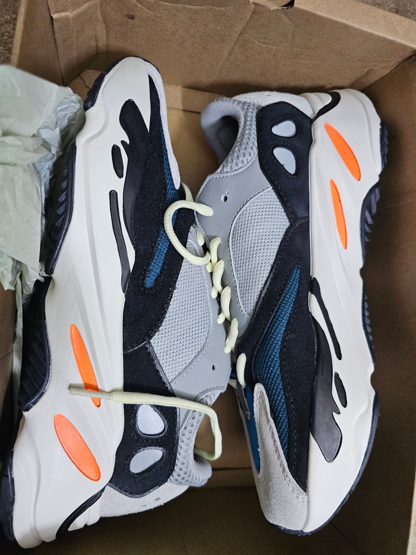Yeezy Boost 700 Wave Runner - Size 10M - OG All - UV Authenticated - 🔥